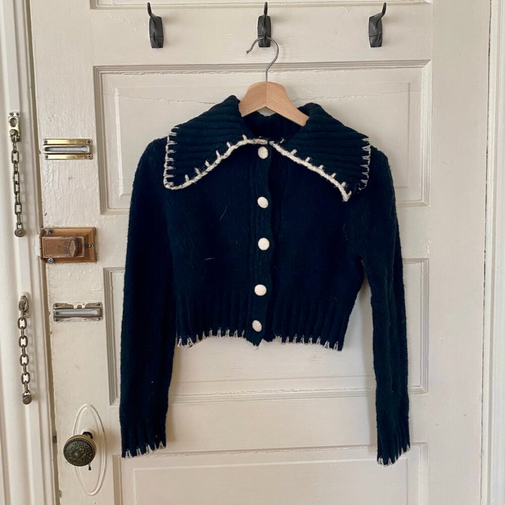 ASTR Cropped Black Knit Collared Sweater